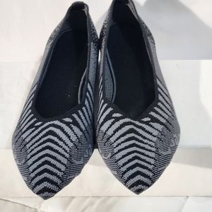 FRANK MULLY TWO TONE GRAY AND BLACK FLATS SIZE 9.5